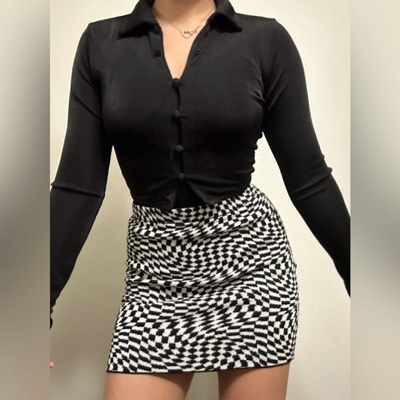 Top and Skirt Bundle - Picture 2 of 2